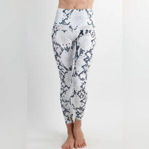 Savvi Fit Kahli Athletic Leggings Black & White Python Snake S ⭐️NWT | Large
